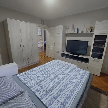 Curcic Apartment