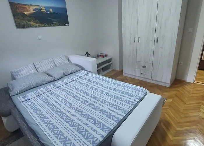 アパート Curcic *